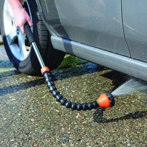 Black+Decker Lightweight 9-Spray Snake Wand