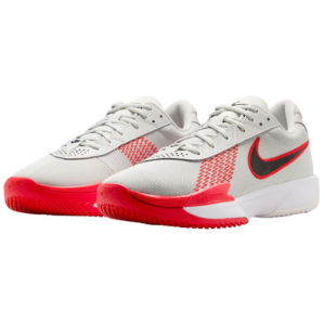 Nike G.T. Cut Academy Basketball Shoes
