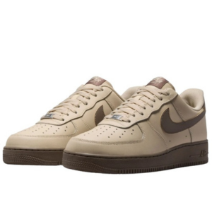 Nike Men's Leather Basketball Sneakers
