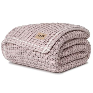 UGG 70
