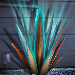 Metal Agave Sculpture w/Solar Light